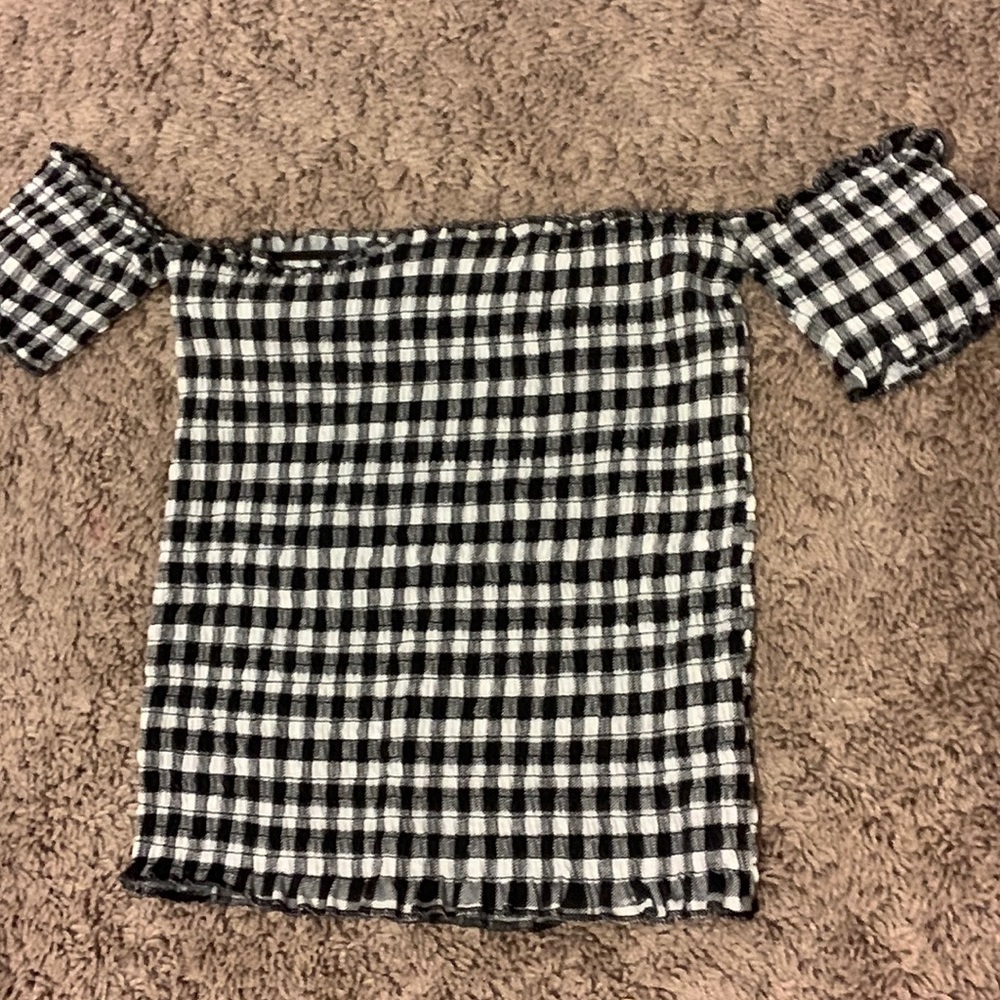 Plaid crop top/tank top, in great condition super cute for summer.